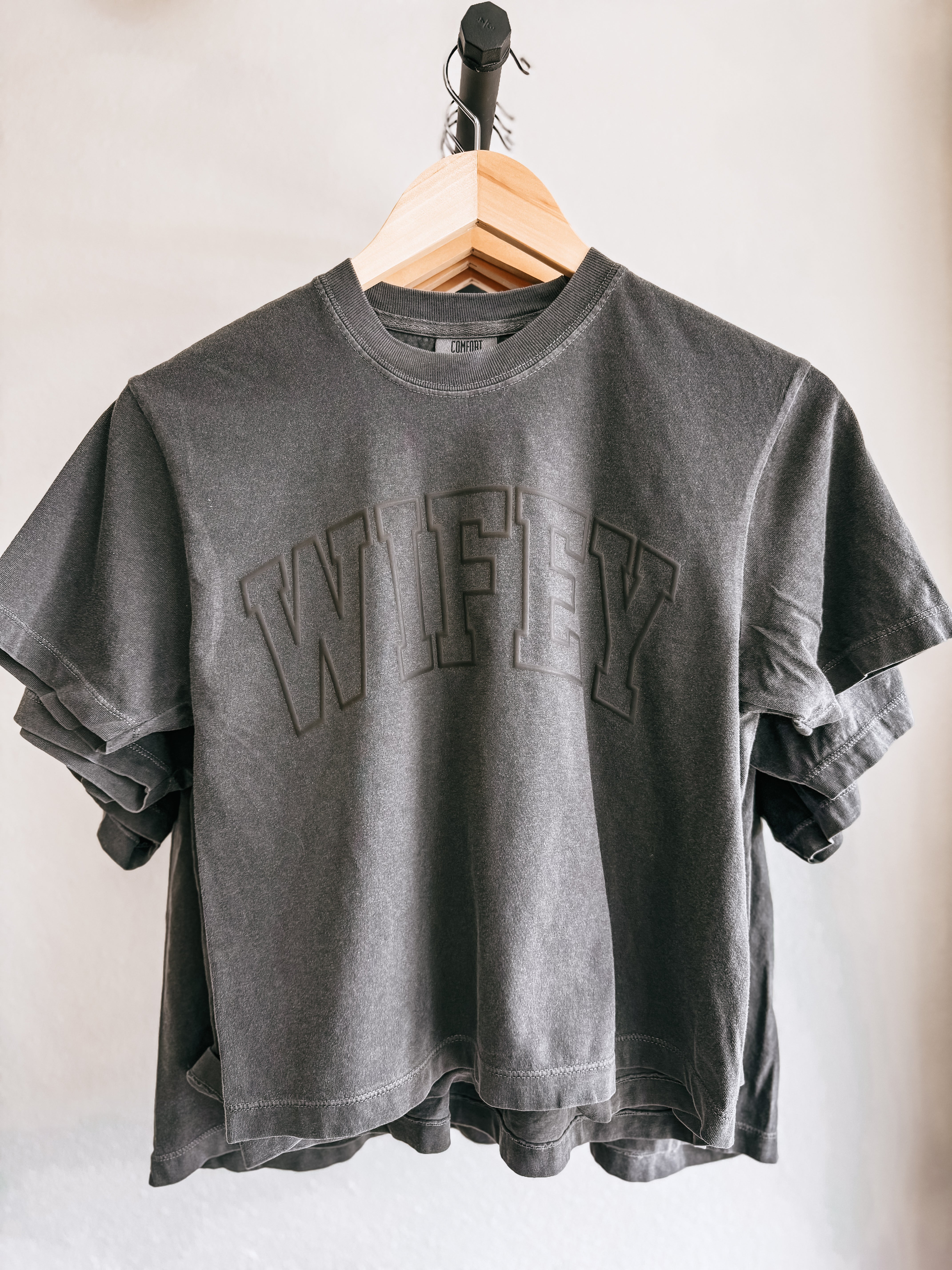 Wifey (Puff) Crop Top