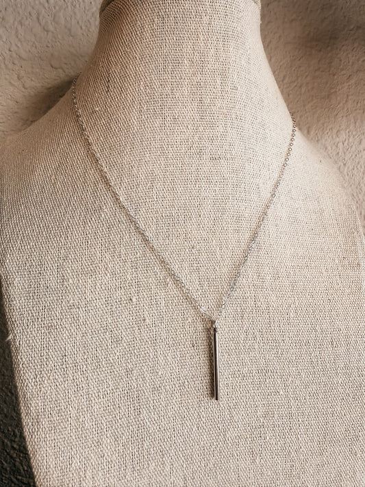 Long Bar Necklace 18’’